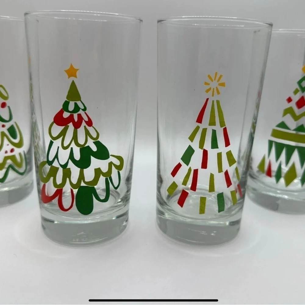 Crate&Barrel set four